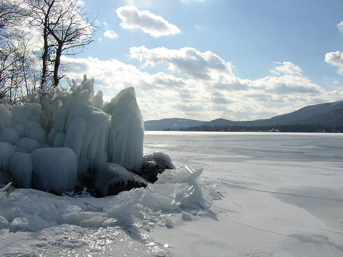 Winni-ice-encased-island-1.jpg